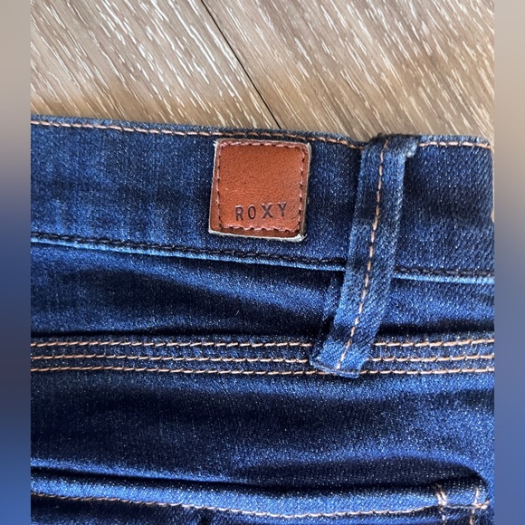 Roxy Denim Low Rise Flare Jeans Tall Y2K sz 1 / 25 - Picture 7 of 9
